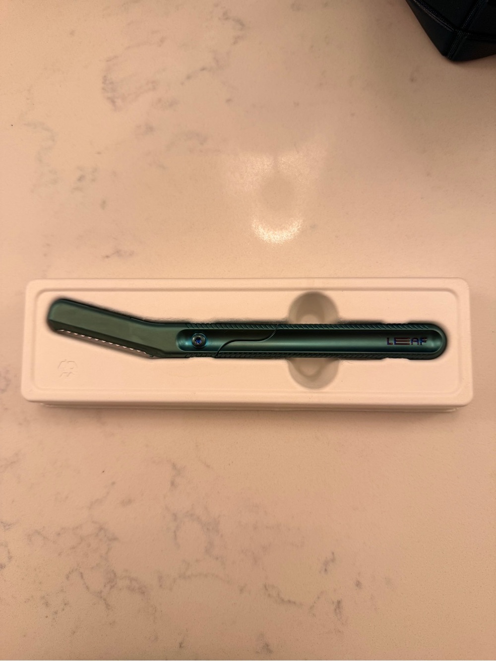 Leaf Dermaplane Tool